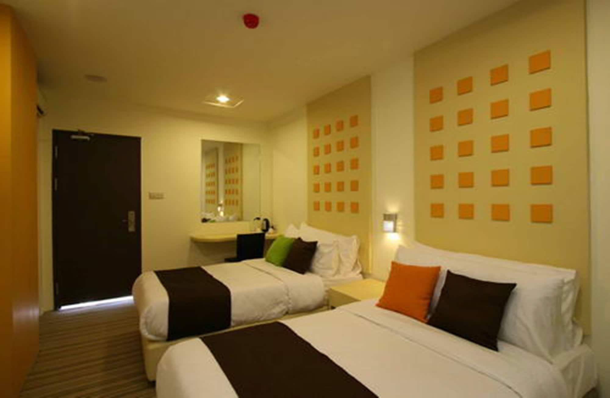 Hotel 98 Kuching Luaran gambar